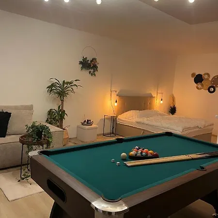 Modernes Loft Mit Whirlpool, Sauna & Billardtisch * Essen