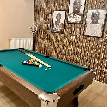 Modernes Loft Mit Whirlpool, Sauna & Billardtisch Apartmán