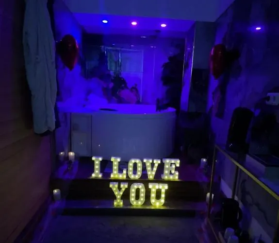 Апартаменты Modernes Loft Mit Whirlpool, Sauna & Billardtisch *