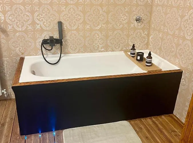 Modernes Loft Mit Whirlpool, Sauna & Billardtisch * Эссен