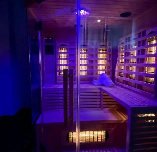 Modernes Loft Mit Whirlpool, Sauna & Billardtisch Apartmán *